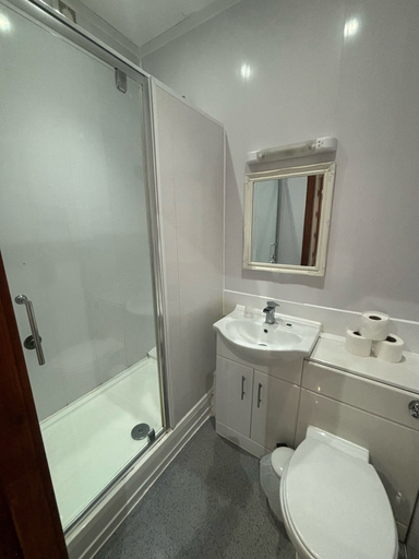 Bathroom 3, THE LAWTON, Blackpool