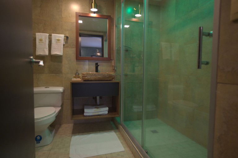 Bathroom 3, Chakana Hotel Boutique Mariscal, Quito