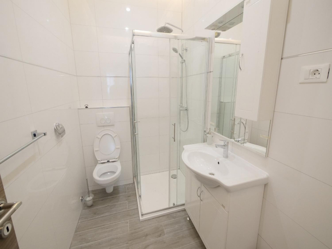 Bathroom 3, Apartments Maza, Zadar