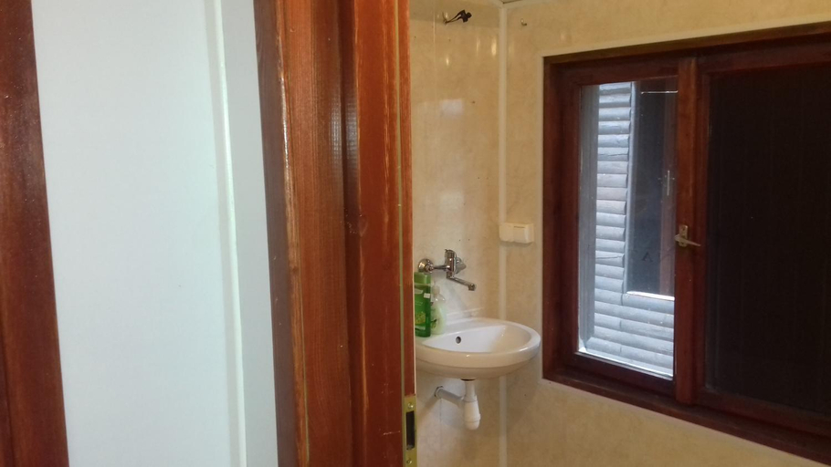 Bathroom, Stacja Wypoczynkowa Augustow, Augustów