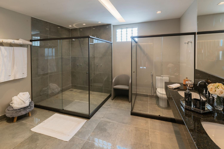 Bathroom 4, Tryp by Wyndham Varginha Cafe Royal, Varginha
