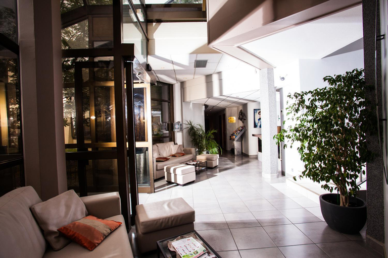 Public Area 2, Aeroport Hotel - Parc Expo, Hérault