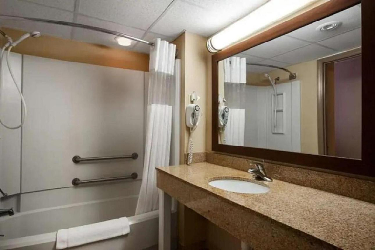 Bathroom 3, Quality Inn Radford-West Blacksburg I-81, Radford