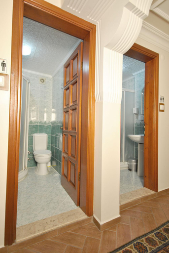 Bathroom 4, Side Hotel, Fatih