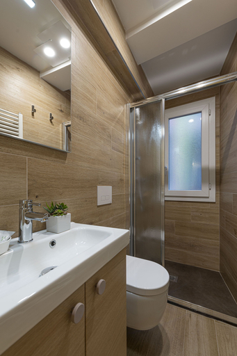 Bathroom 4, NINA'S ACCOMMODATIONS IN VENICE CENTER, Venezia