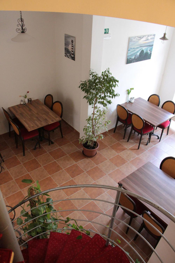 Food & Drinks 3, Penzion u Pidly, Cheb