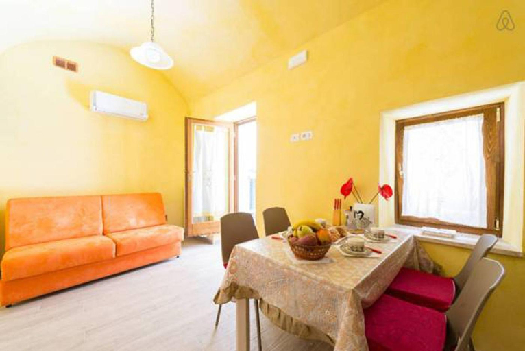 Others 5, Maisonrua', Ascoli Piceno