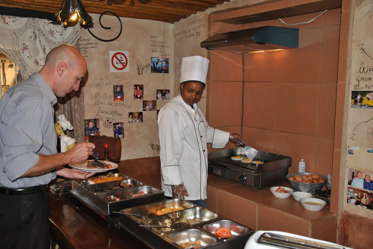 Others 5, De Loft Guesthouse, Gert Sibande