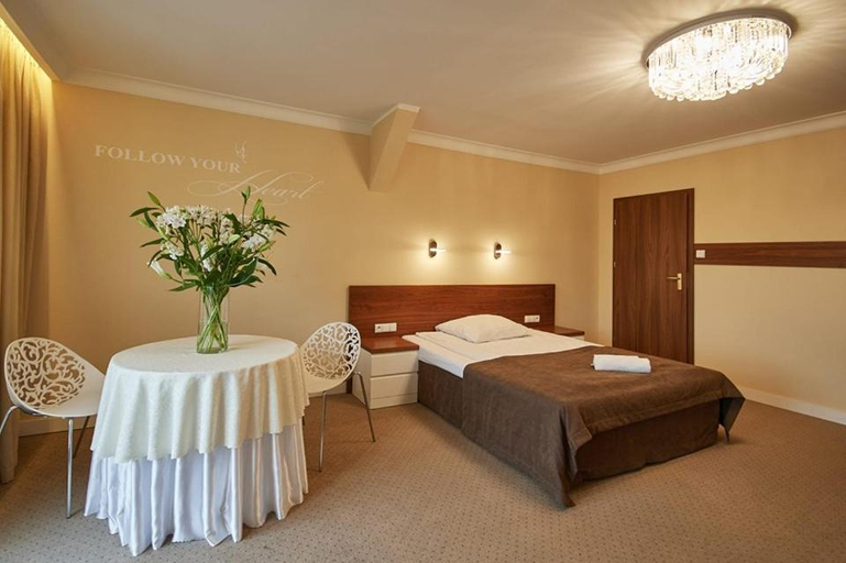 Others 5, Hotel Melodia ***, Poznań