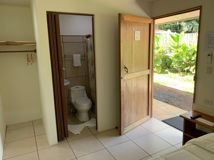 Bathroom 3, Le Petit Hotel, San Ramón