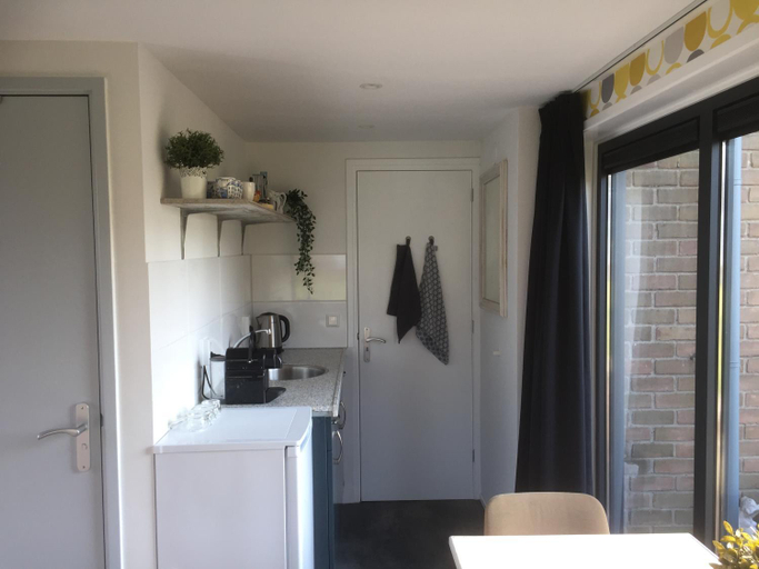 Others 5, B&B Nagele, Noordoostpolder