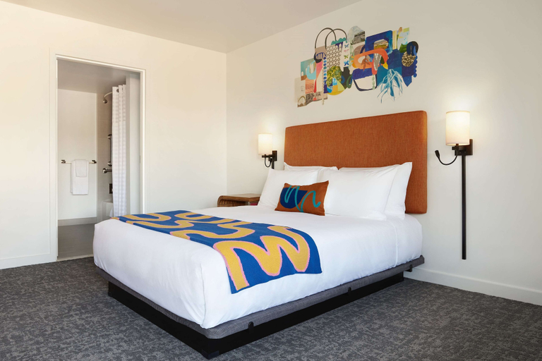Bedroom 4, Avatar Hotel Santa Clara, Tapestry Collection by Hilton, Santa Clara