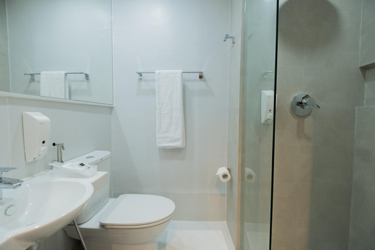 Bathroom 4