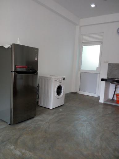 Kitchen 5, Sanithu Villa, Hikkaduwa