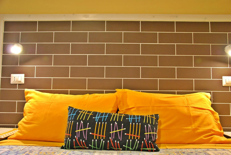 Others 4, B&B Casa Torpi, Rome