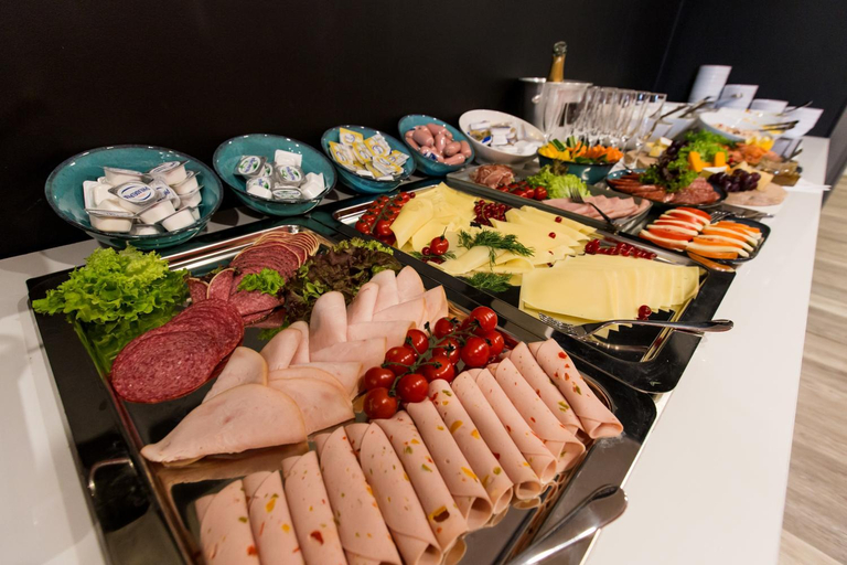 Food & Drinks 5, DORMERO Hotel Hannover-Langenhagen Airport, Region Hannover