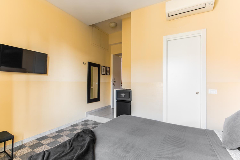 Others 5, B&B Casa Torpi, Rome