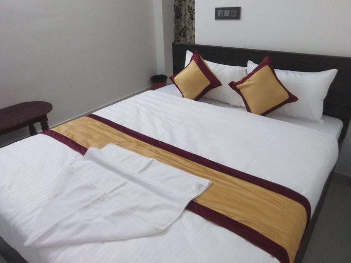 Bedroom 4, J K Inn Hotel by Urban Express, Bangalore