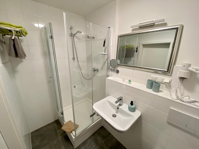 Bathroom 3, Barliner Hotel, Erfurt