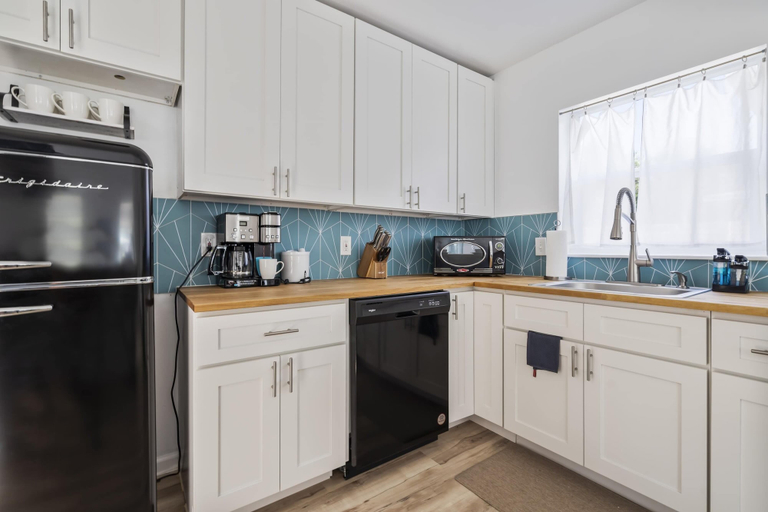 Others 5, Bay Breeze Bungalow, Saint Johns