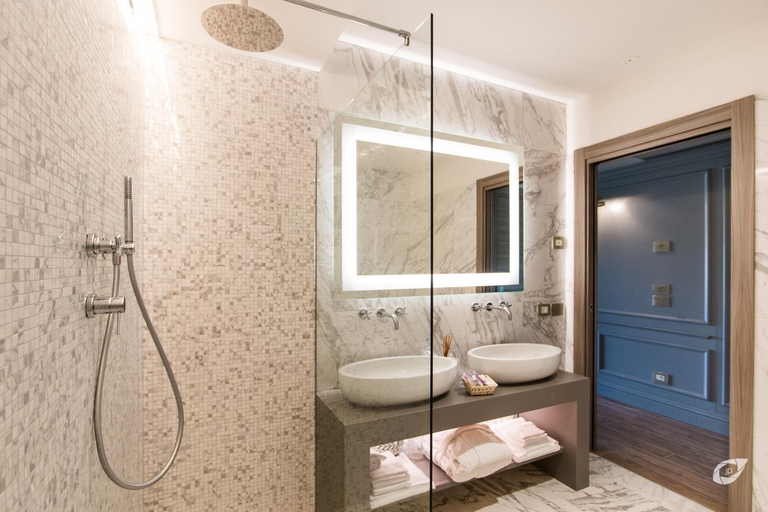Bathroom 4, Buonamico Wine Resort, Lucca