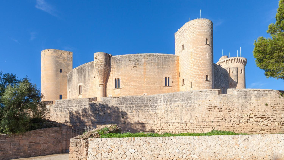 Others 4, Fil Suites, Baleares