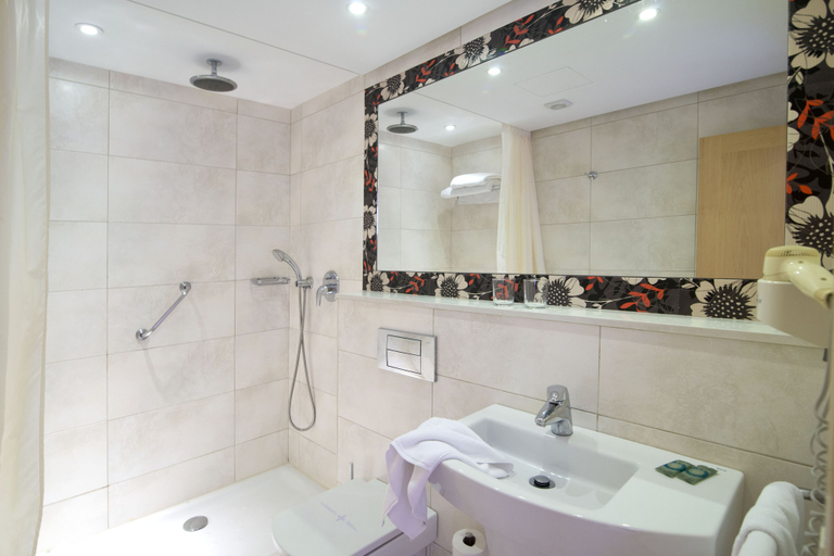 Bathroom 5, Hotel Capricho, Baleares