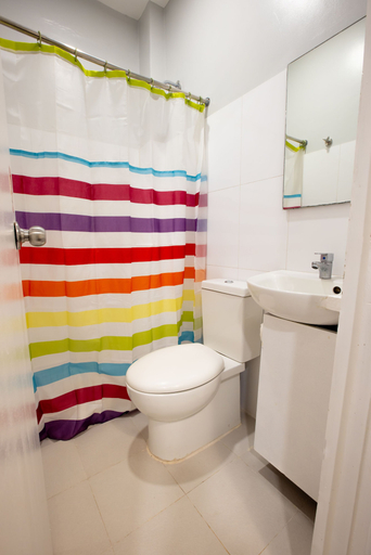 Bathroom 3, Hotel Monde, Dagupan City