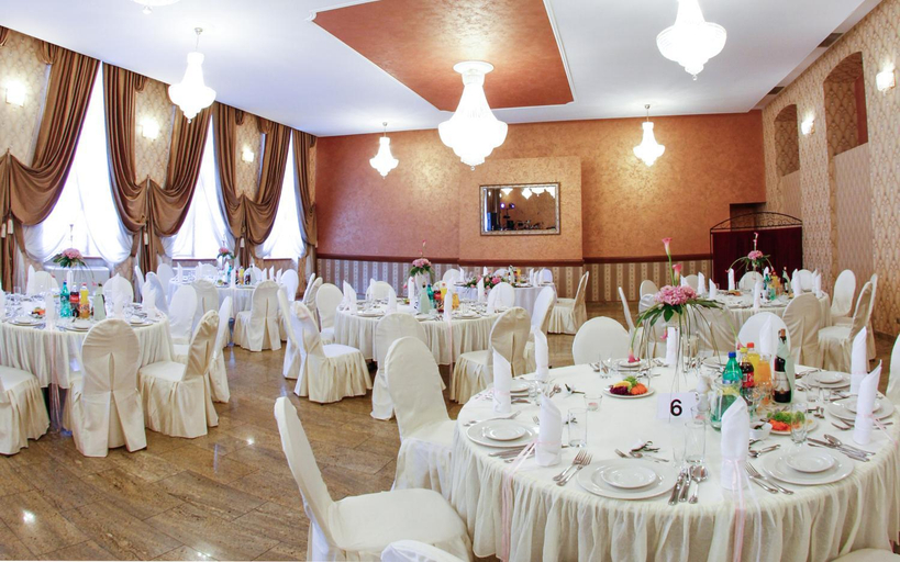 Food & Drinks 2, Komoda Club Residence, Kalisz