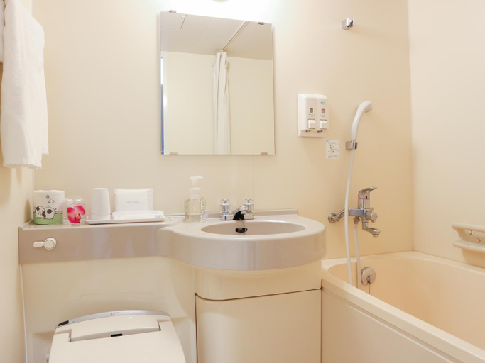 Bathroom 4, Hotel Belle Foret, Tsushima