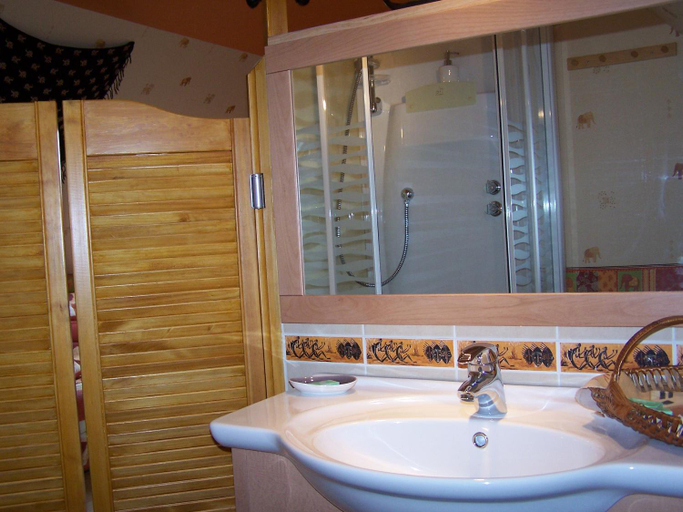 Bathroom, Une Chambre D'Hote Yvetot, Seine-Maritime
