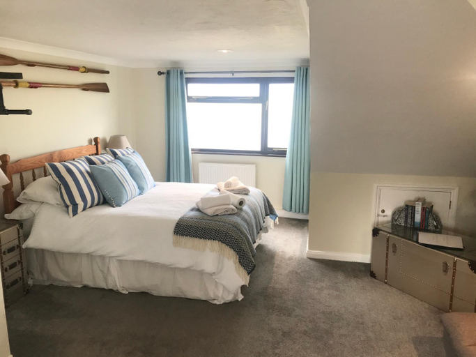 Bedroom 2, Wellingtons, Cornwall