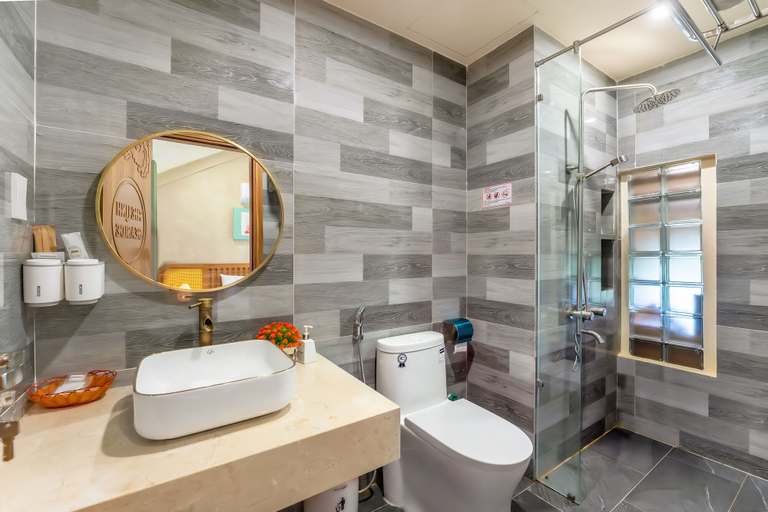 Bathroom 5, The Linh Seaside Villa Hoi An, Da Nang