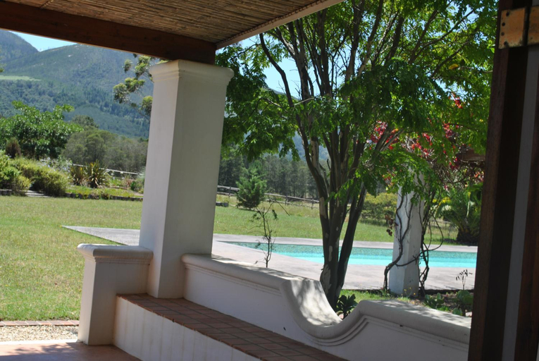 Others 4, Lombard Villa, Eden