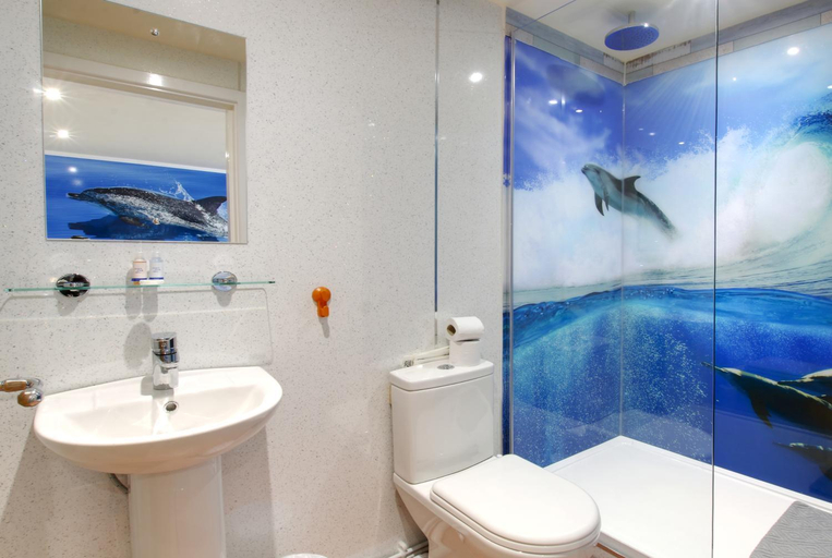 Bathroom 3, Silver Street Suites, North Yorkshire