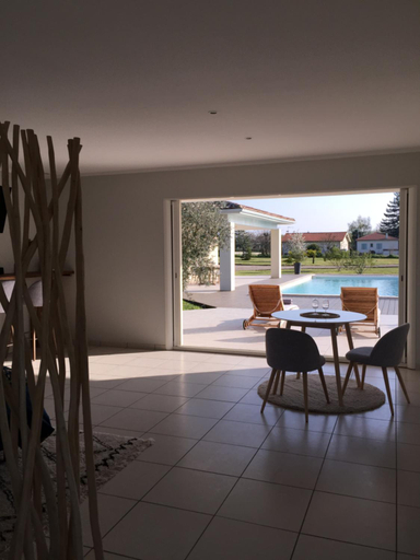 Others 5, Chambre d'hotes Ama, Gironde