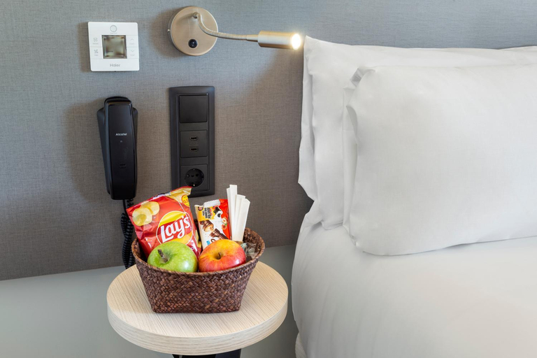 Bedroom 2, B&B Hotel Madrid Aeropuerto T1 T2 T3, Madrid