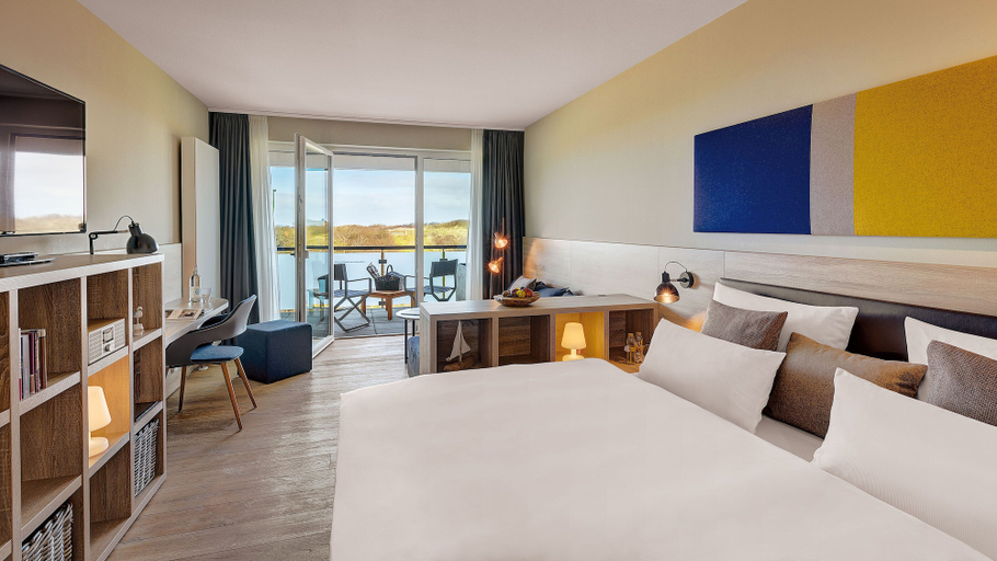 Bedroom 4, Strandhotel Sandburg, Wittmund