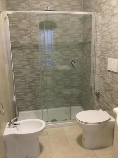 Bathroom 3, Maria's home, Napoli
