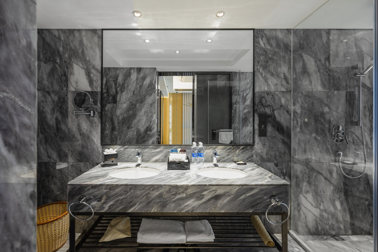 Bathroom 3, Courtyard By Marriott Nanchang, Nanchang
