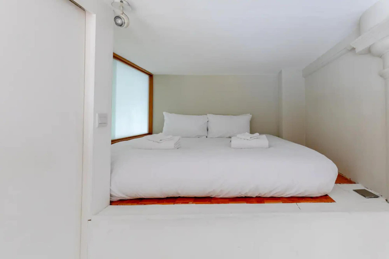 Bedroom 4, Tastefully Curated Mezzanine Studio Flat Hackney!, London