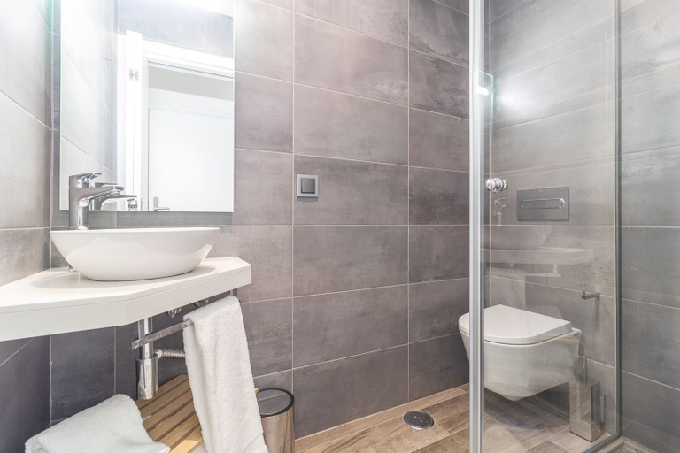 Bathroom 5, Avenue 41 Guest House, Faro
