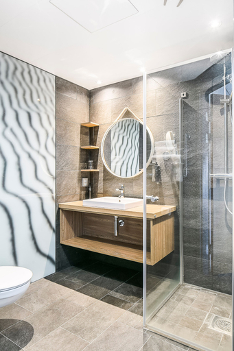 Bathroom 3, Selma Spa+, Sunne