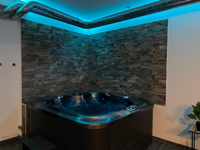 Bathroom 4