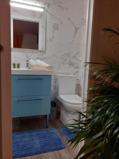 Bathroom 3, Hotes de Saint-Emilion II, Gironde