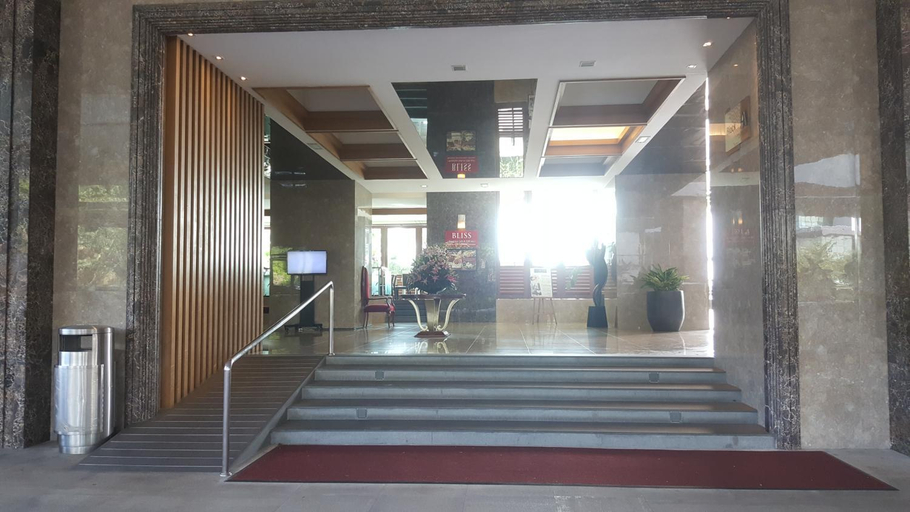 Public Area 4, Work FrHome,10AM-6PM DAY USE, Shaftsbury@Cyberjaya, Sepang