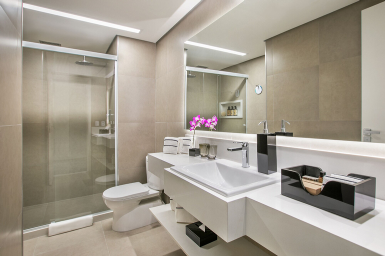 Bathroom 9