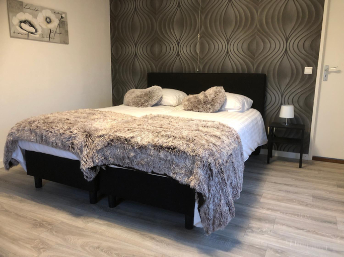 Bedroom 2, Mimosa Hotel, Valkenburg aan de Geul