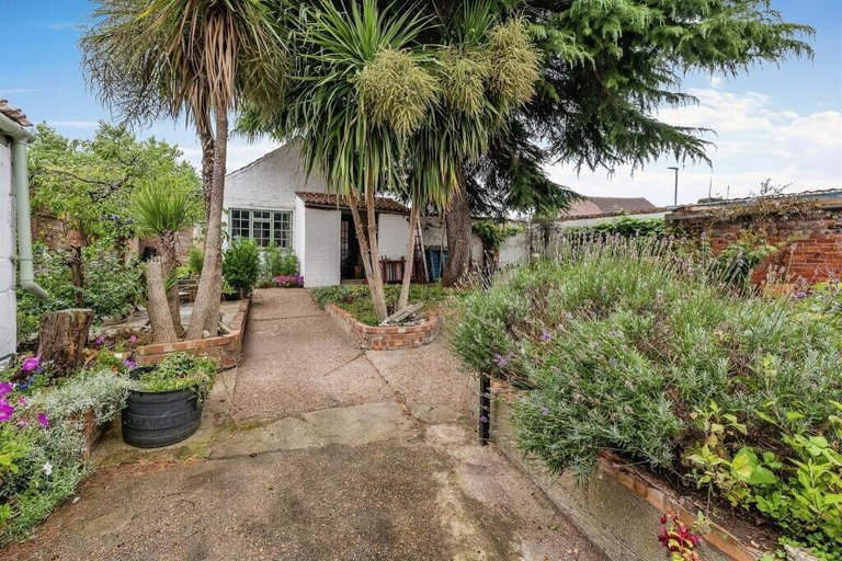 Others 5, Archway Guesthouse, Lincolnshire