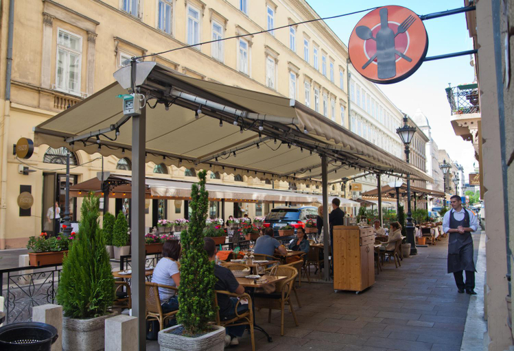 Food & Drinks, Hotel SasOne, Budapesti